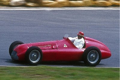 Alfa_Romeo_Alfetta_159[1].jpg
