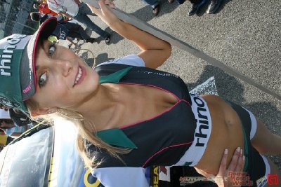 WTCC_Monza_2007_pitgirl_10.jpg