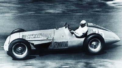 1951-159fangio[1].jpg