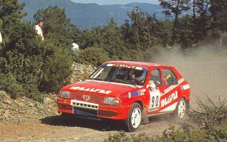 alfaromeo33_13-3.jpg