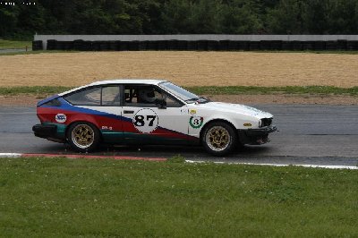 81_Alfa_Romeo_GTV6_Marlboro_British_Jefferson_500_Summit_Point_04_dv_02.jpg