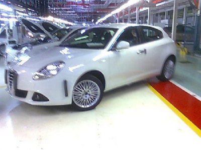 alfa-149-milano-buco-nella-rete_1.jpg