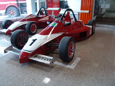 a147vc07d69.jpg