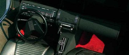 1971_ItalDesign_Alfa-Romeo_Caimano_interior_01.jpg