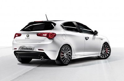 AlfaRomeoGiulietta2010_02.jpg