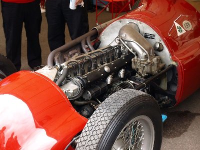 800px-Alfetta_159_engine.jpg