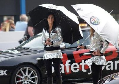 20081029135145_alfa_girls_01[1].jpg